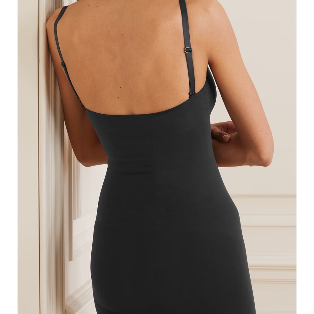 Skims Dress Shapewear - Picture 3 of 3